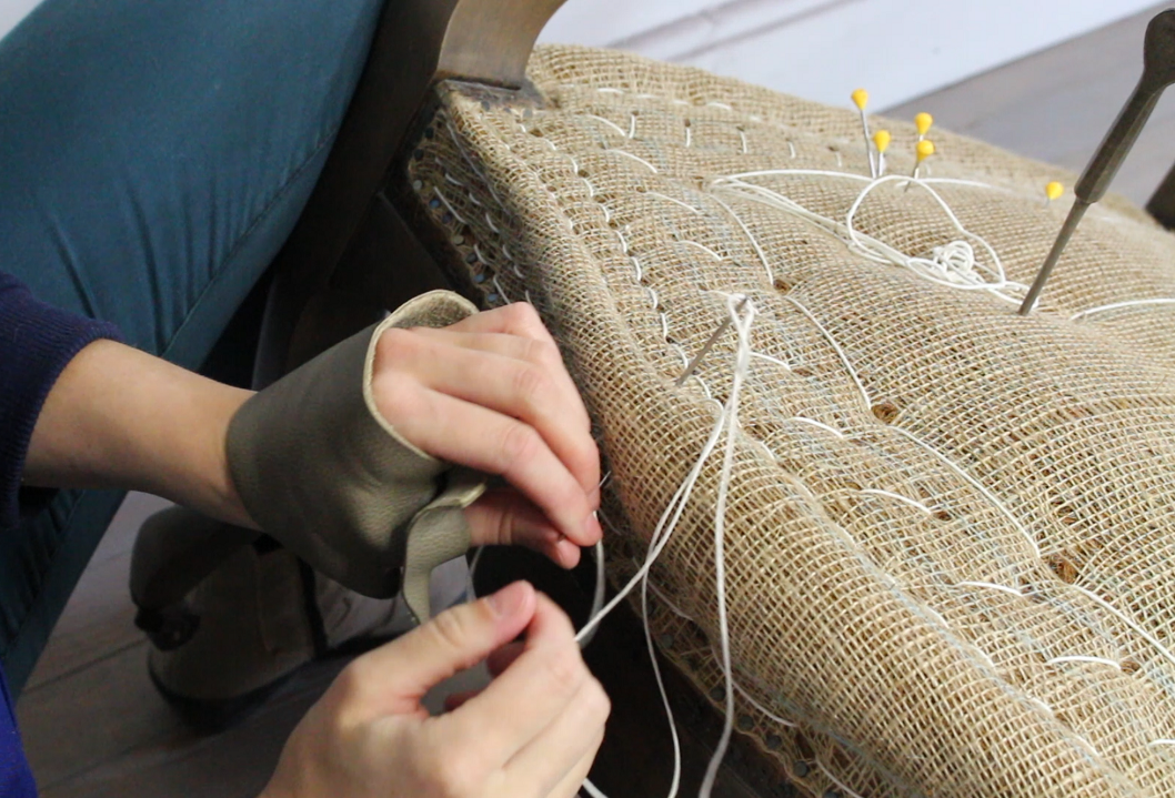 Comment piquer le point de bourrelet pour délimiter la garniture